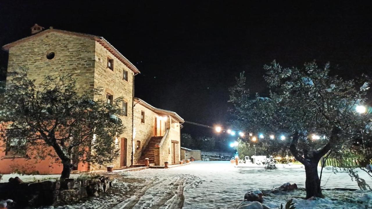 Il Casalino Gualdo Tadino Exterior foto